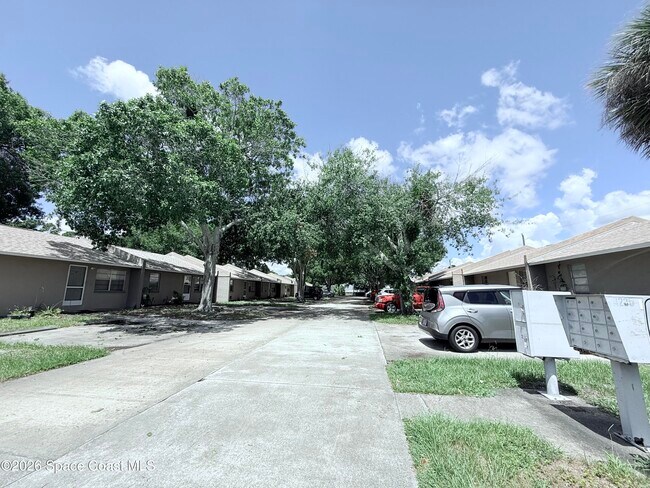 Building Photo - 3225 Murrell Rd
