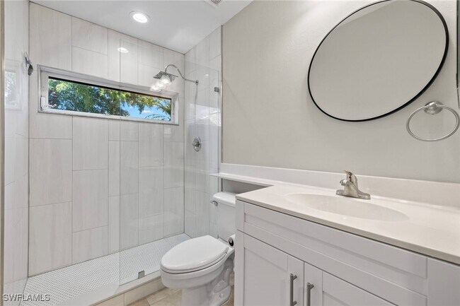 Building Photo - 9140 Southmont Cove
