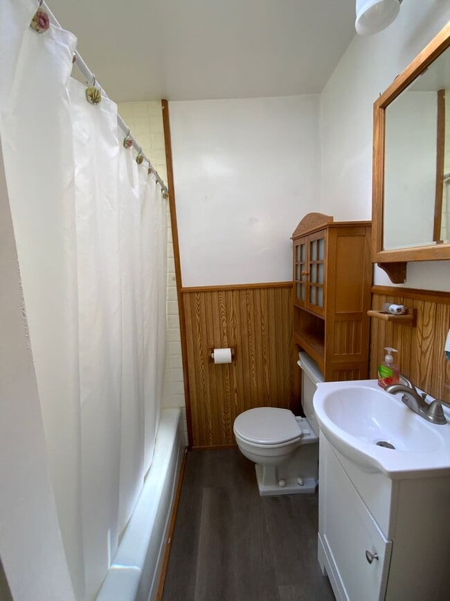 Building Photo - 674 St Joseph St