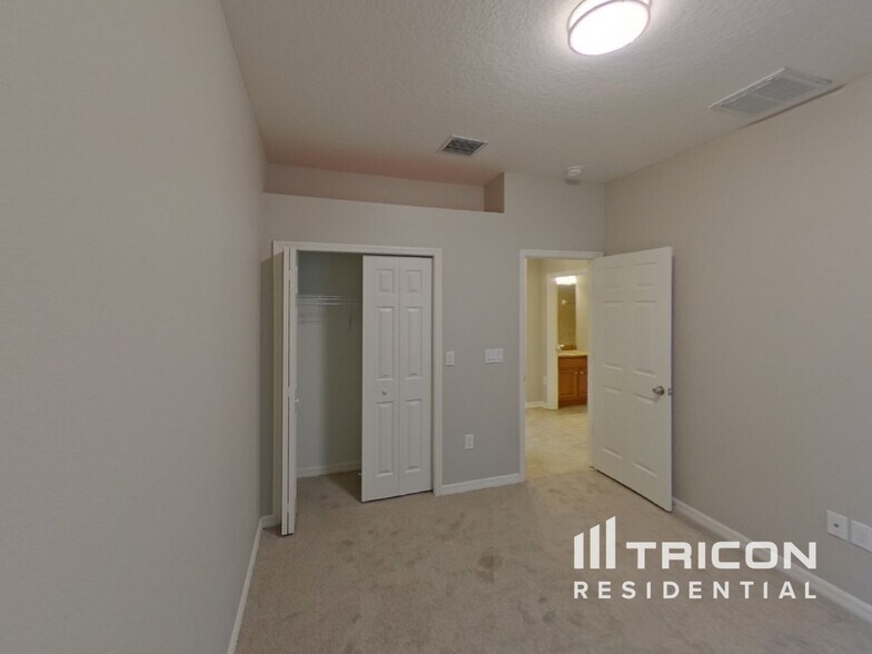 Building Photo - 11308 Thames Fare Way