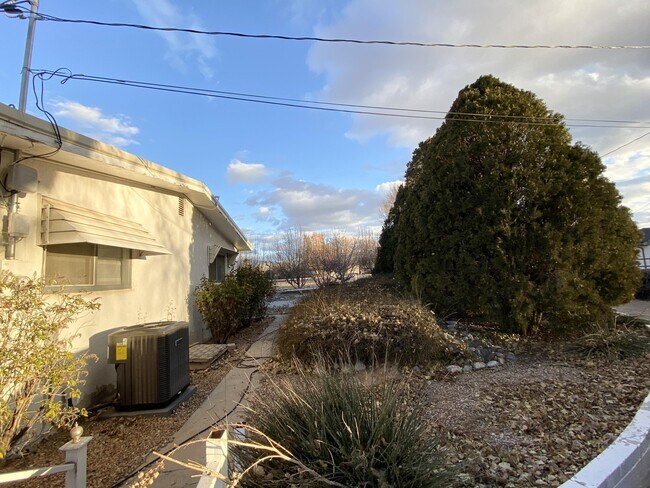 Building Photo - 10138 Bosque Cir NW