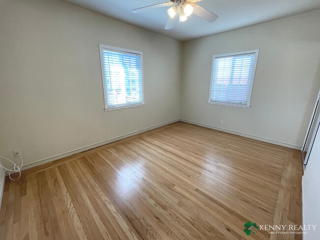 Building Photo - 3 Bedroom Home in Hayward