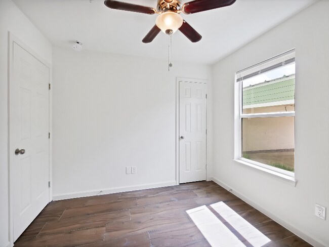 Building Photo - 2719 Arlington Ct