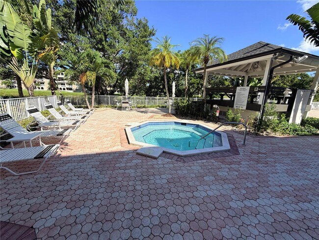 Building Photo - 7715 SW 86th St