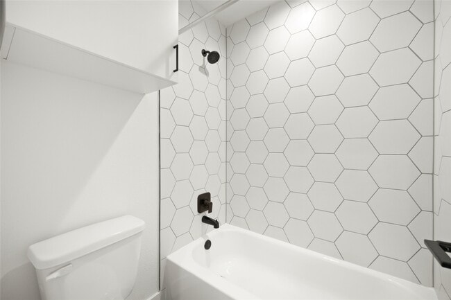 Building Photo - 2752 Sunny Briar Dr