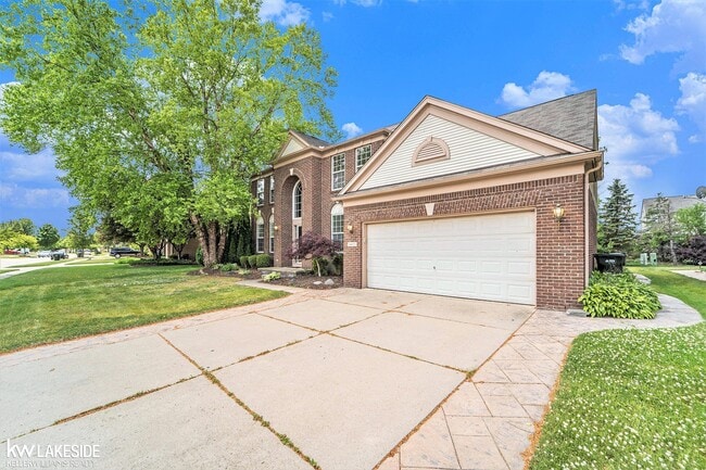 Building Photo - 34681 Giannetti Dr