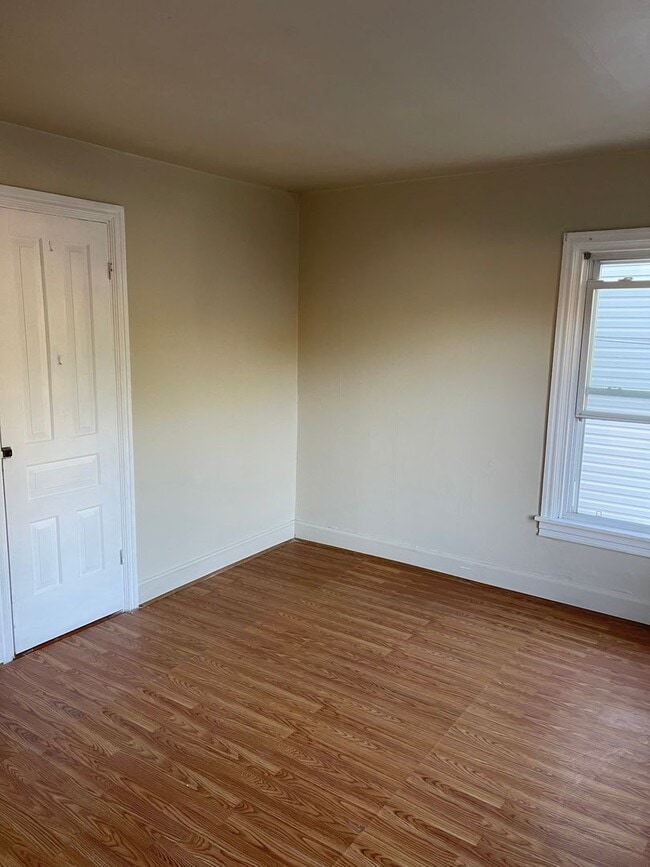 Building Photo - Three bedroom home in Beautiful Carlisle area