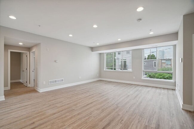Building Photo - 2612 Annin St