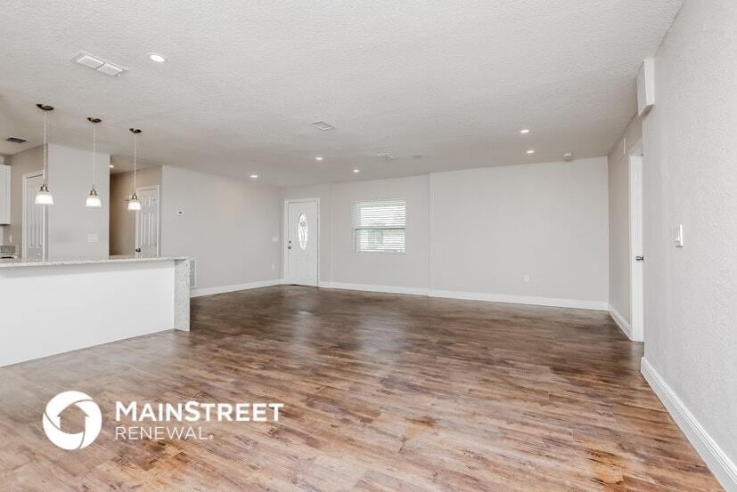 Building Photo - 5709 Ridgeway Dr