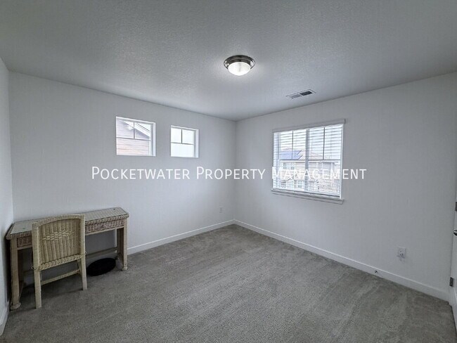 Building Photo - 1856 Meagan Wy