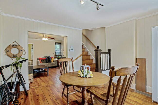 Building Photo - 147 Fountain St