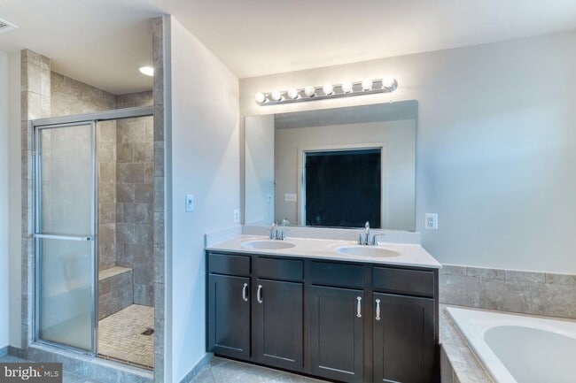 Building Photo - 22559 Clarksburg Rd