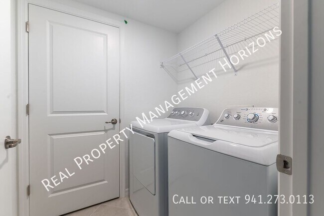 Building Photo - 5628 Summit Point Cir