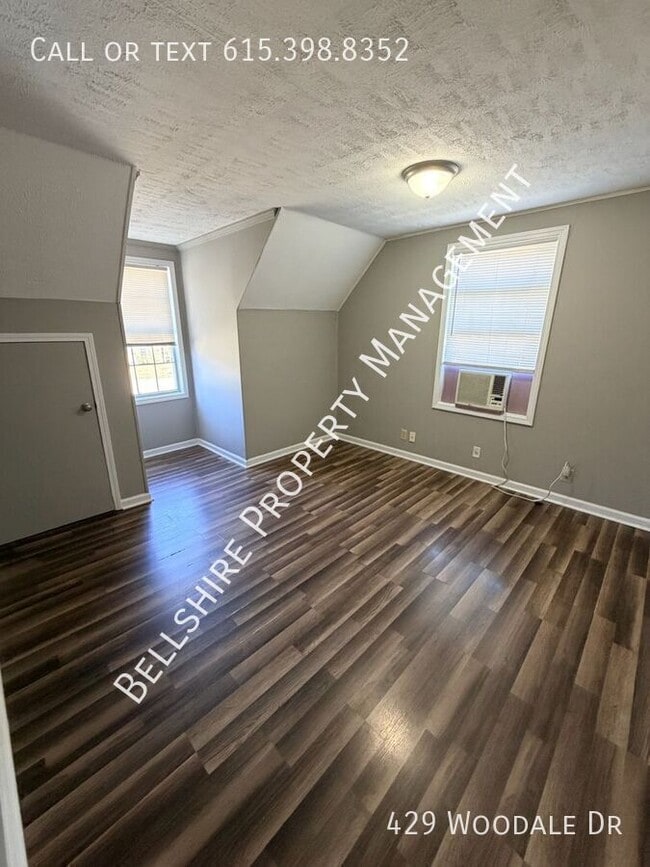 Building Photo - 429 Woodale Dr