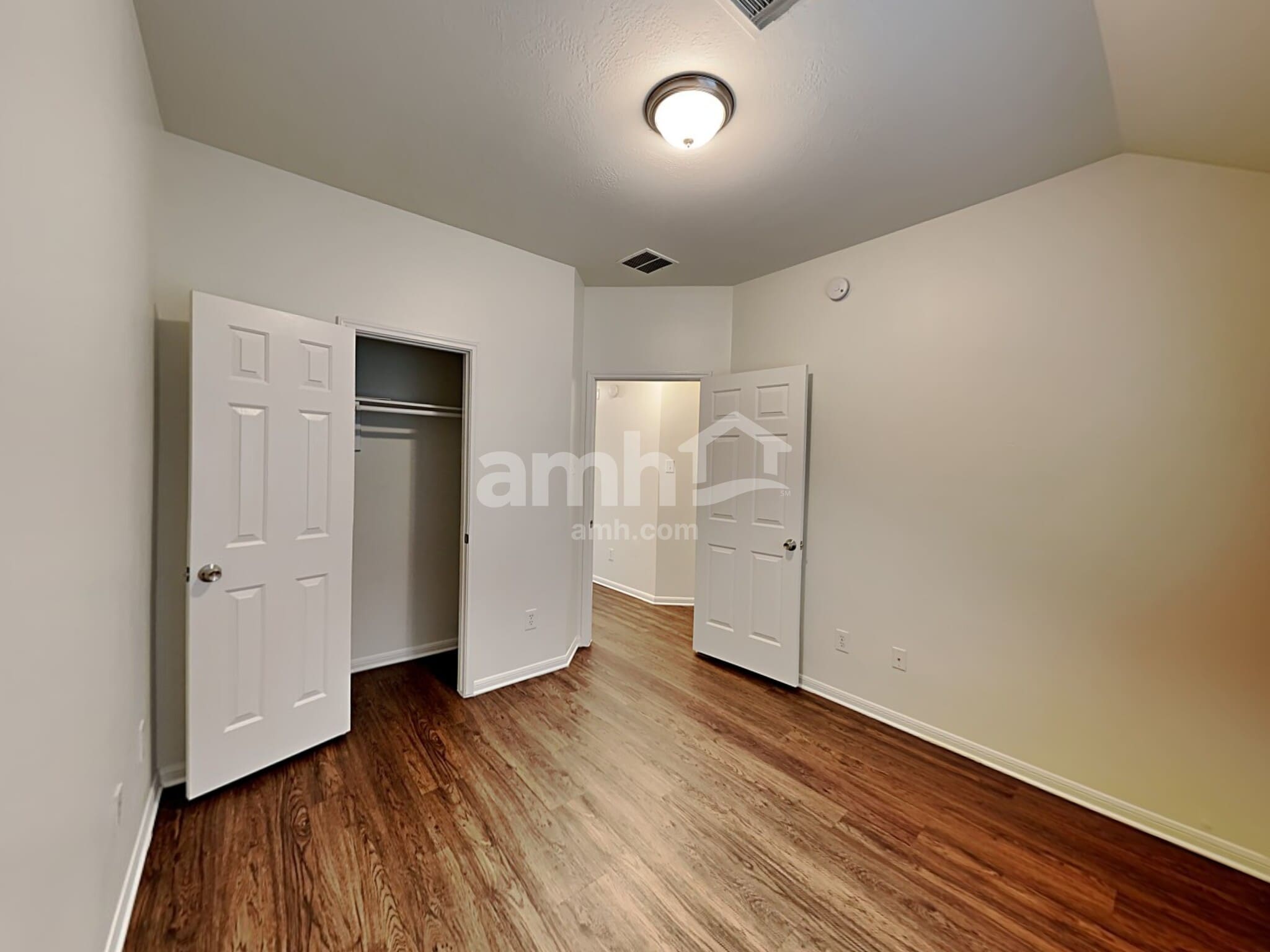 Building Photo - 15207 Henderson Point Dr