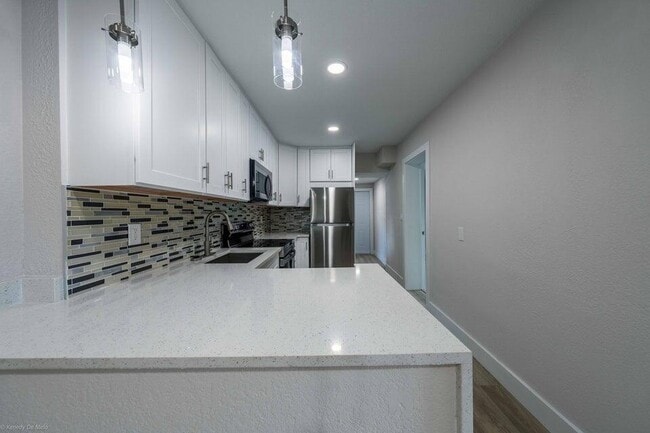 Building Photo - 1405 NW 7th Terrace