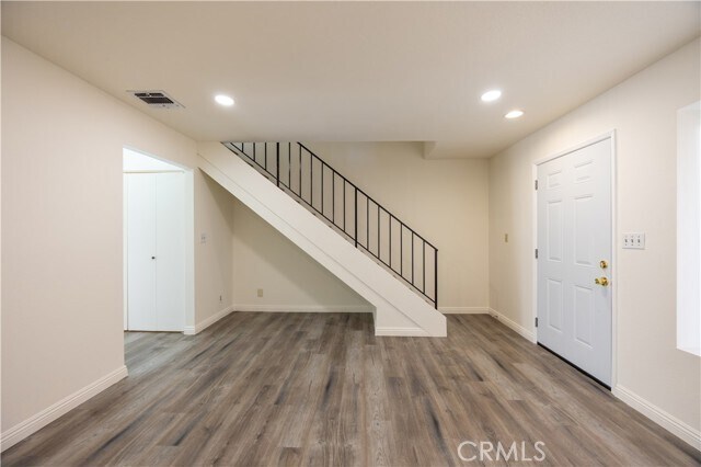 Building Photo - 9317 Ramona Blvd
