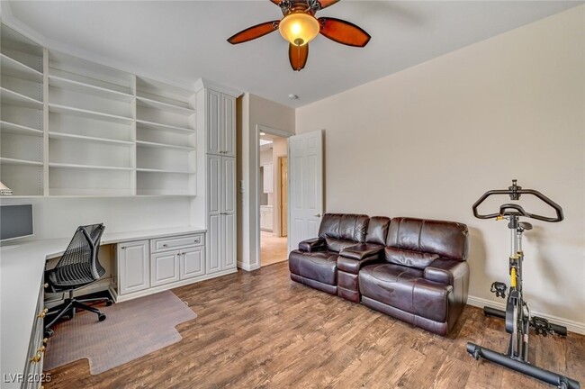 Building Photo - 209 Surtees Point St