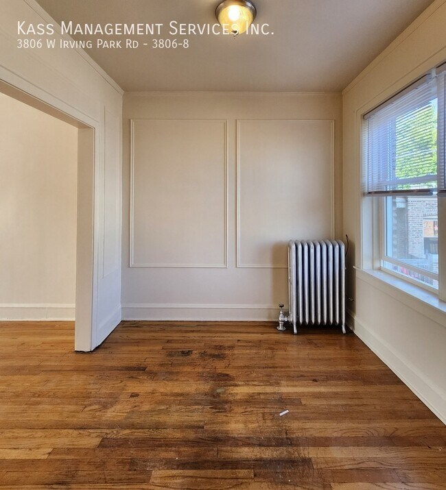 Building Photo - 3806 W Irving Park Rd
