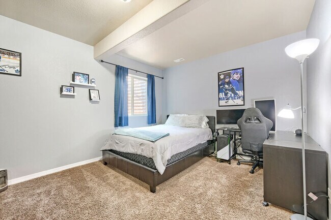 Building Photo - 6134 Rennert Dr