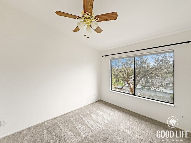 Building Photo - Mission Viejo Gem! Private Yard, Vaulted Ceilings & Resort-Style Pool + Spa