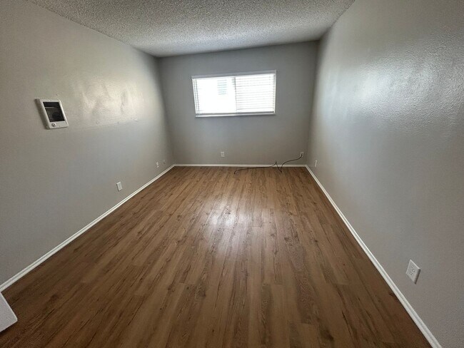 Building Photo - Just steps from the beach – enjoy ocean vi...