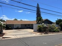 Building Photo - Central Kihei