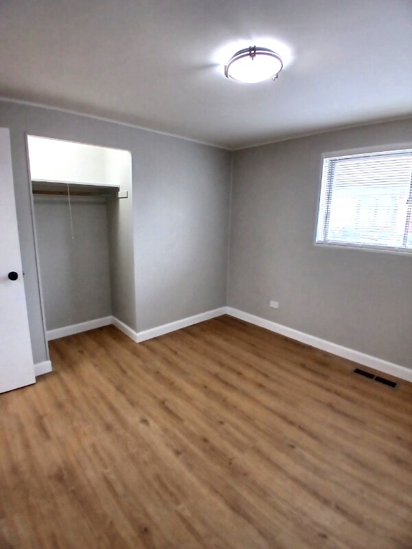 Building Photo - 3208 Nelson Ave