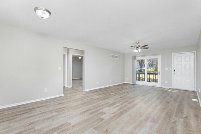 Building Photo - 7401 W 61st St