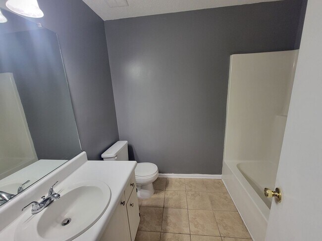 Building Photo - 1846 S Barton Dr