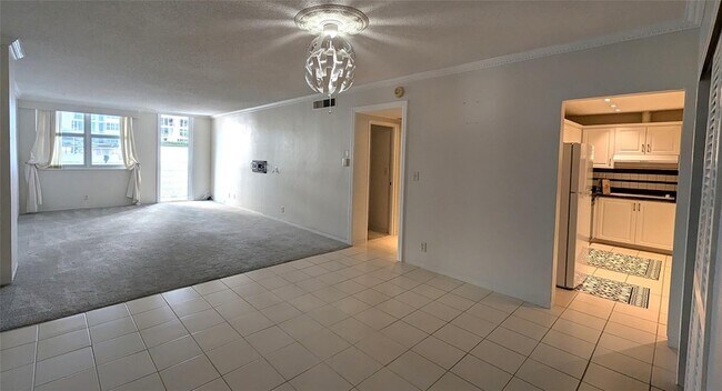 Building Photo - 4250 Galt Ocean Dr