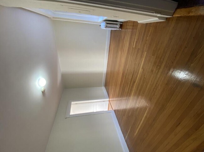 Building Photo - 1 bedroom in Boston MA 02215
