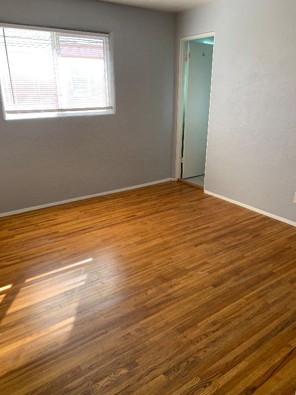 Building Photo - 1032 San Pedro Dr SE