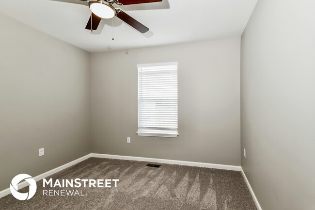 Building Photo - 2107 Paddle Wheel Dr