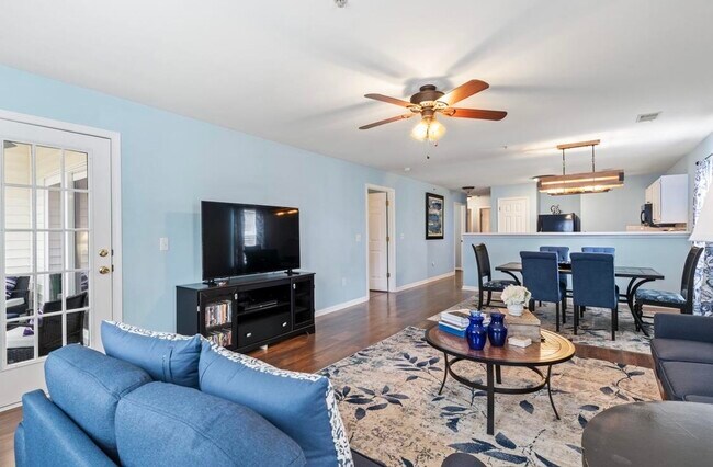 Building Photo - 1274 River Oaks Dr