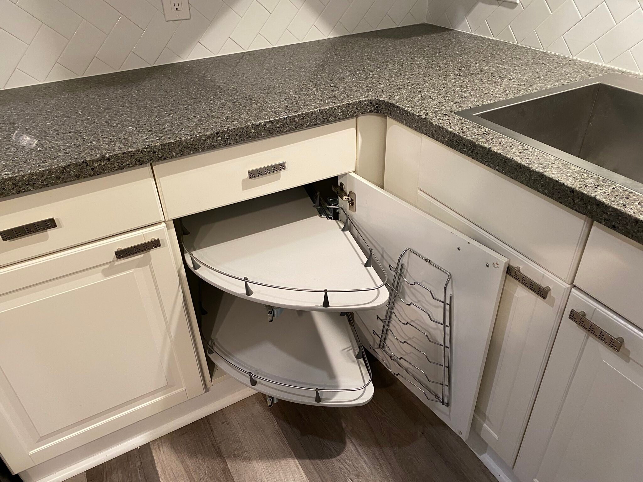 Building Photo - 17350 Pinnell St