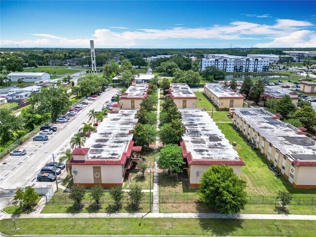 Building Photo - 744 Wyman Ct