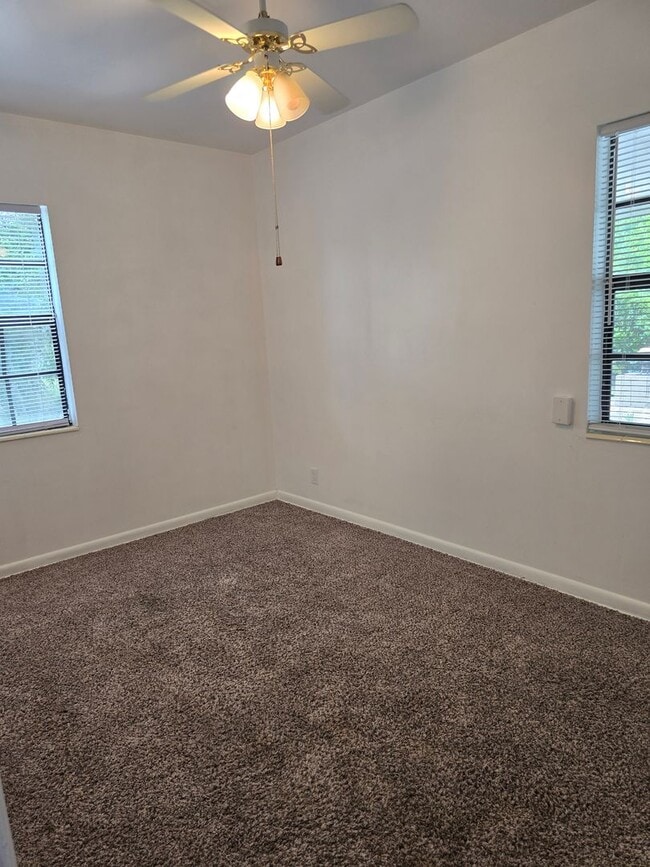 Building Photo - Well-Maintained 3-Bedroom Home with Workshop and Fenced Yard