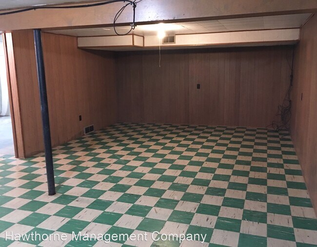 Building Photo - 2500-2502 Braemore Rd