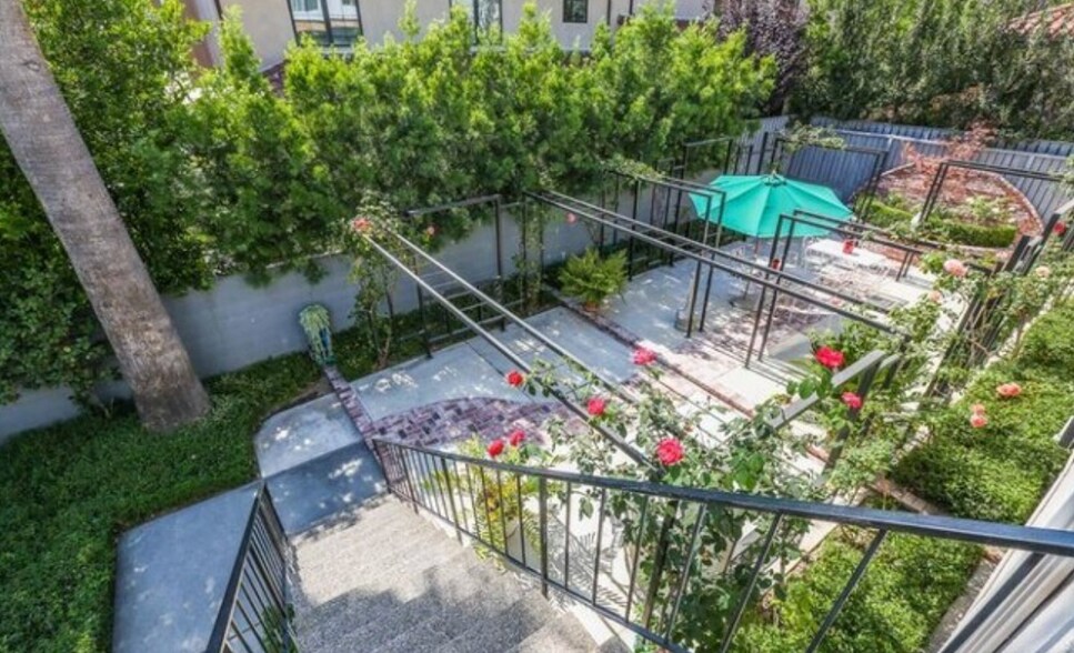 Building Photo - 634 W Sierra Madre Blvd