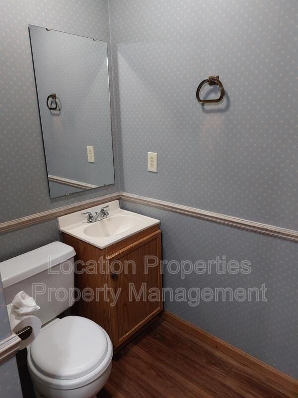 Building Photo - 1903 W 3rd St