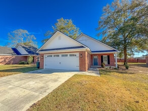 Building Photo - 35 Grove Cir