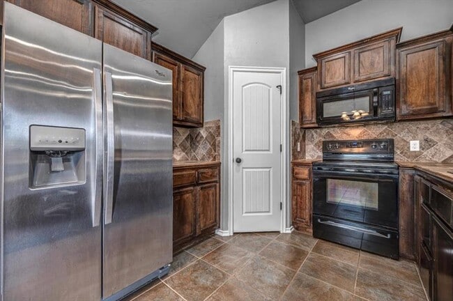 Building Photo - 18208 Scarborough Dr