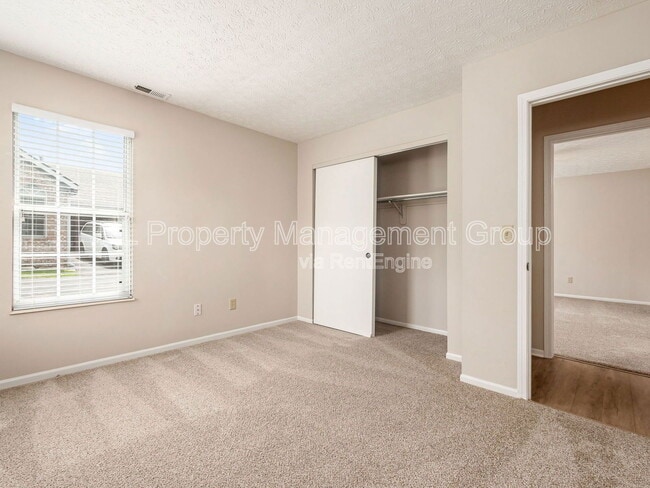 Building Photo - 1241 Villa Oaks Ct