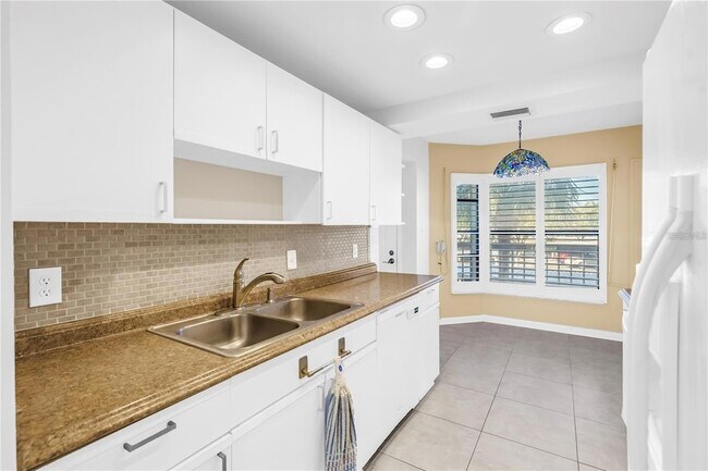 Building Photo - 1320 Pasadena Ave S