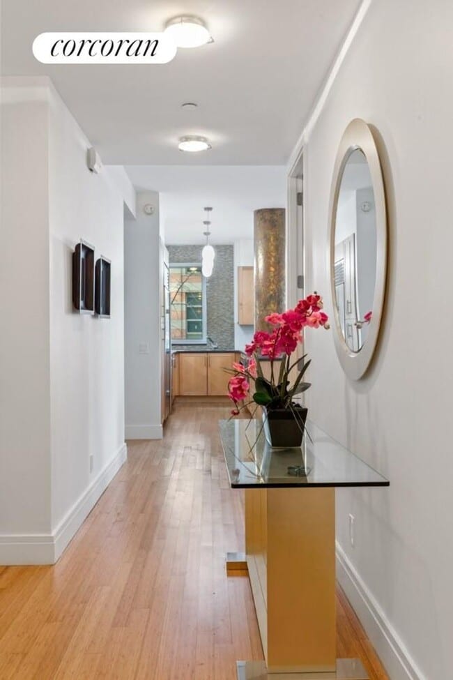 Building Photo - 545 W 110th St