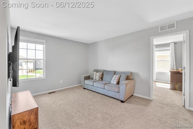 Building Photo - 15745 Diamante Dr