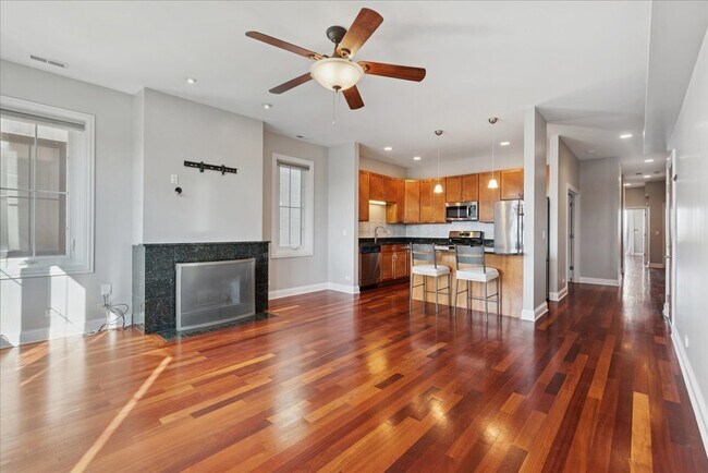 Building Photo - 2239 N Lister Ave