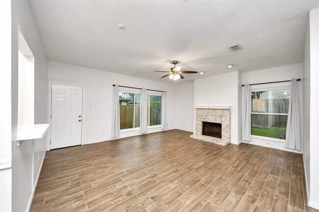 Building Photo - 8502 Fawn Terrace Dr