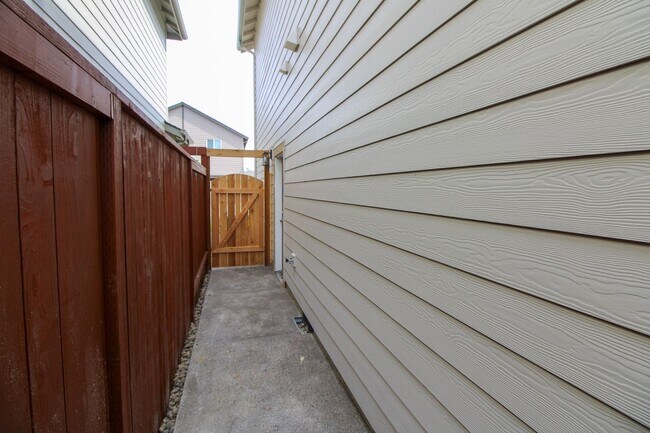 Building Photo - HANKEL1892-1898